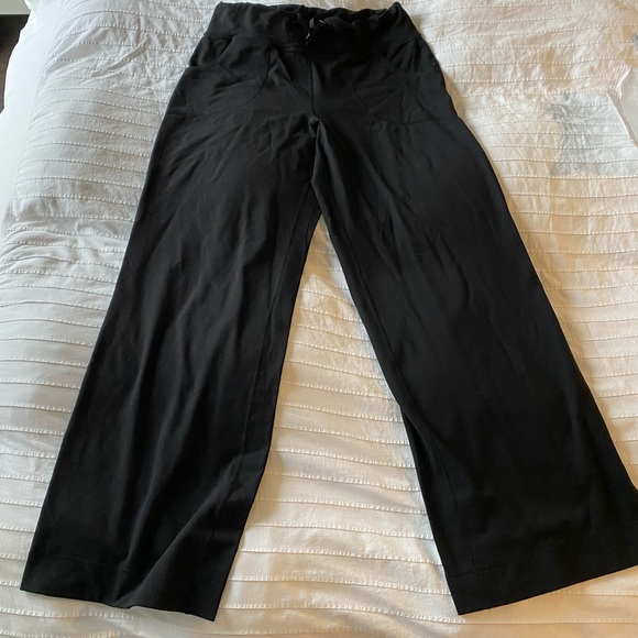 Lululemon Still Pant Size 8-TALL Black - Picture 4 of 6